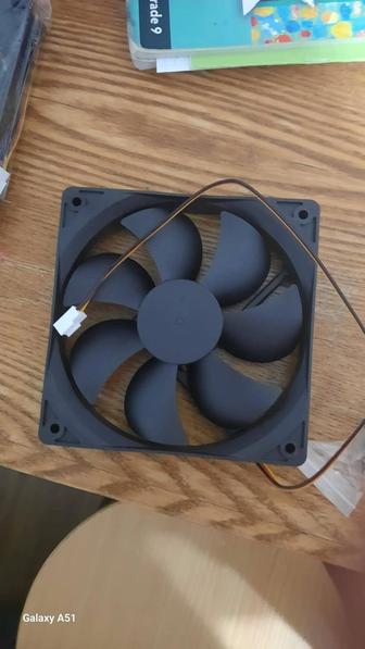 Продам корпусные вентиляторы для ПК