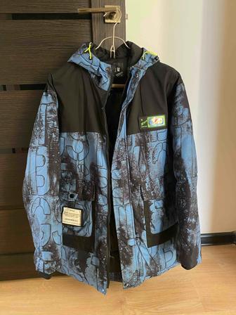Продам зимнюю куртку