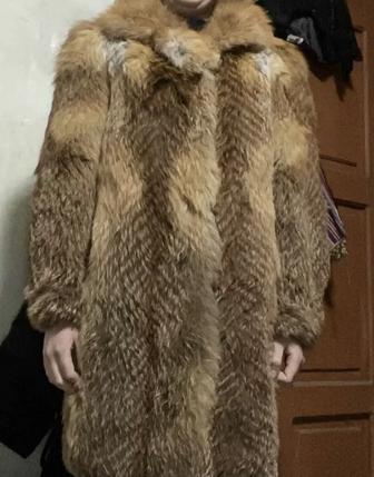 Продам лисью шубу
