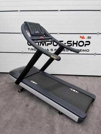 Technogym Run 600 LED Премиум Беговая дорожка KASPI RED, рассрочка