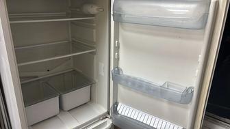 Холодильник Indesit
