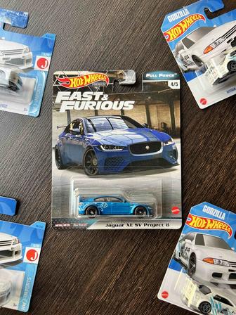 Hotwheels Premuim Хотвилс модель Jaguar Project 8