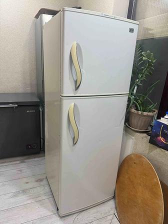 Холодильник б/у рабочий