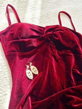 Вечерние платья