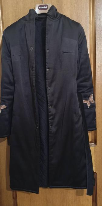 Женская одежда. Пальто, куртки