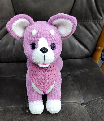 Собачка корги, связана из велюровой пряжи