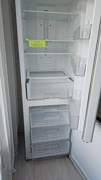 Продам холодильник LG