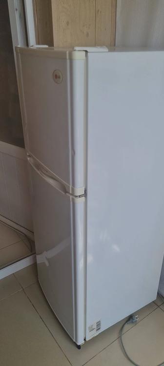Холодильник LG Express Cool, 155 cm, двухкамерный, отличное состояние