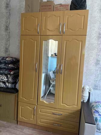 Продам шкаф