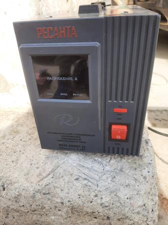 Стабилизатор напряжения продаю